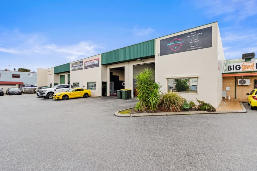 Click to view all images 4/2 Trade Road Malaga WA 6090 - Image 2
