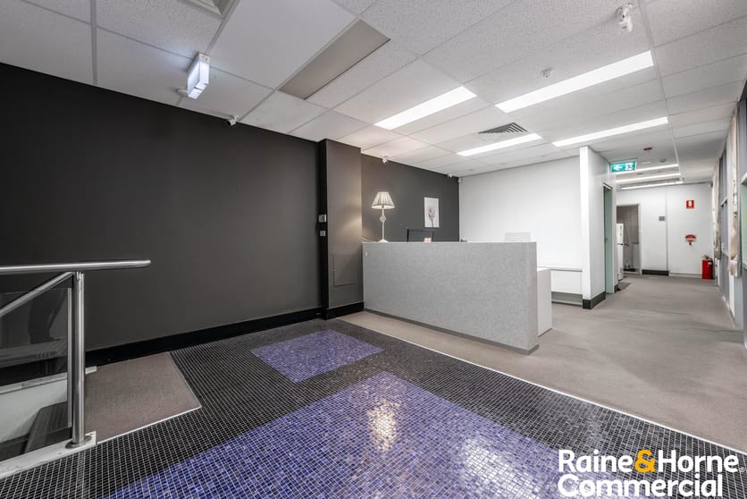 Click to view all images 8/31-39 Kennedy Street Kingston ACT 2604 - Image 2