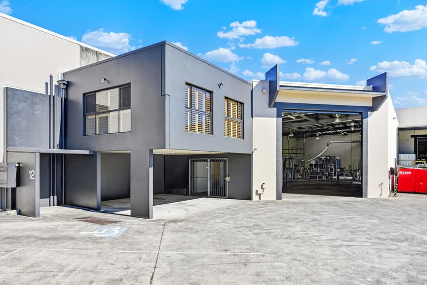 1/12 Hawker Street Currumbin Waters QLD 4223 - Image 2