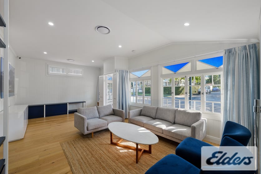 Click to view all images 71 Pearson Street Kangaroo Point QLD 4169 - Image 2