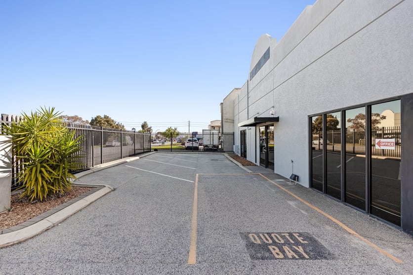 Click to view all images 56 Holder Way Malaga WA 6090 - Image 3