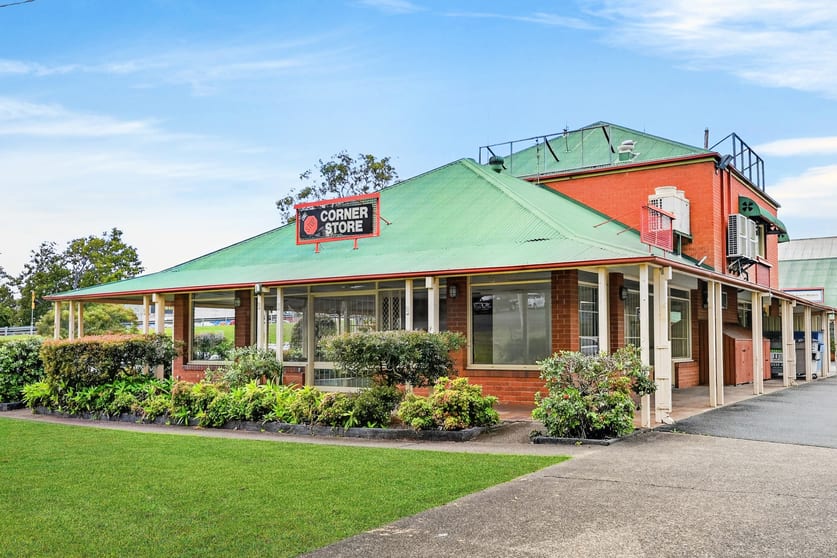 Click to view all images 1/18 Ferry Street Nerang QLD 4211 - Image 2