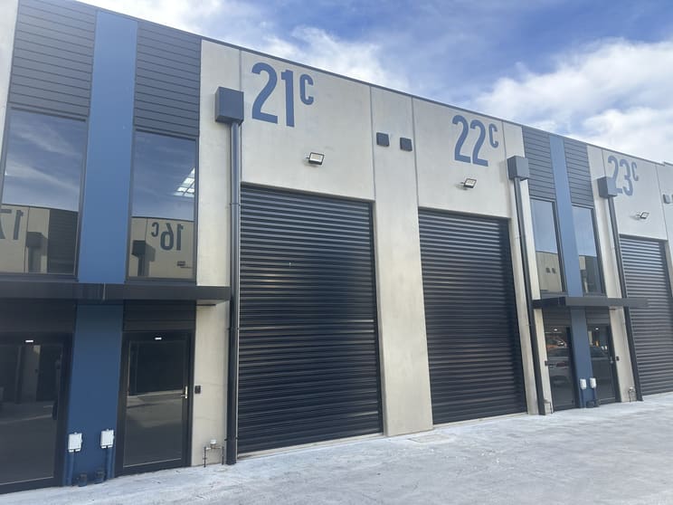 Click to view all images 21c/3a Newlands Road Reservoir VIC 3073 - Image 1