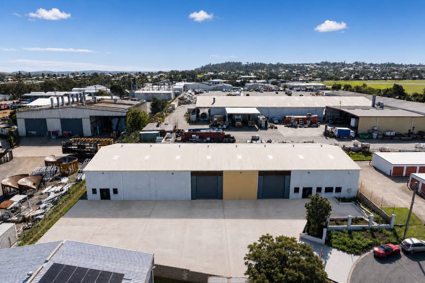 Click to view all images 1 Struan Court Wilsonton QLD 4350 - Image 1
