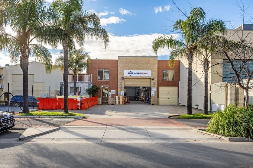 Click to view all images 28 Holland Street Thebarton SA 5031 - Image 2