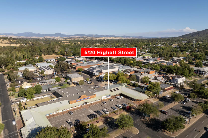 Click to view all images 5/20 Highett Street Mansfield VIC 3722 - Image 2