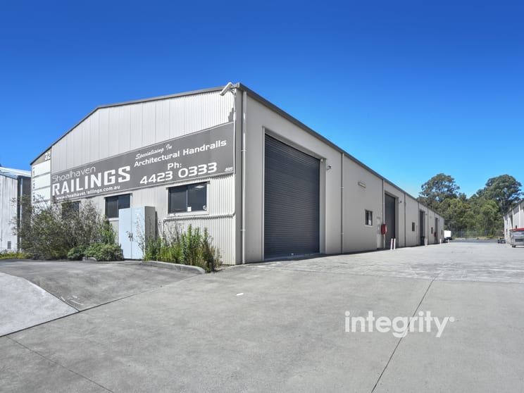 Click to view all images 1/32 Cumberland Avenue South Nowra NSW 2541 - Image 1