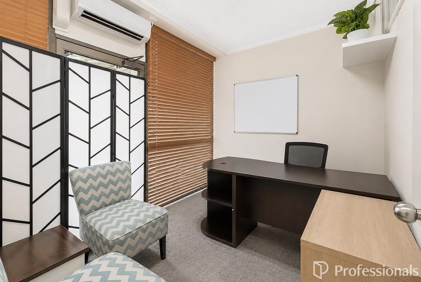 Click to view all images 18 & 19/21-25 Lake Street Cairns City QLD 4870 - Image 3