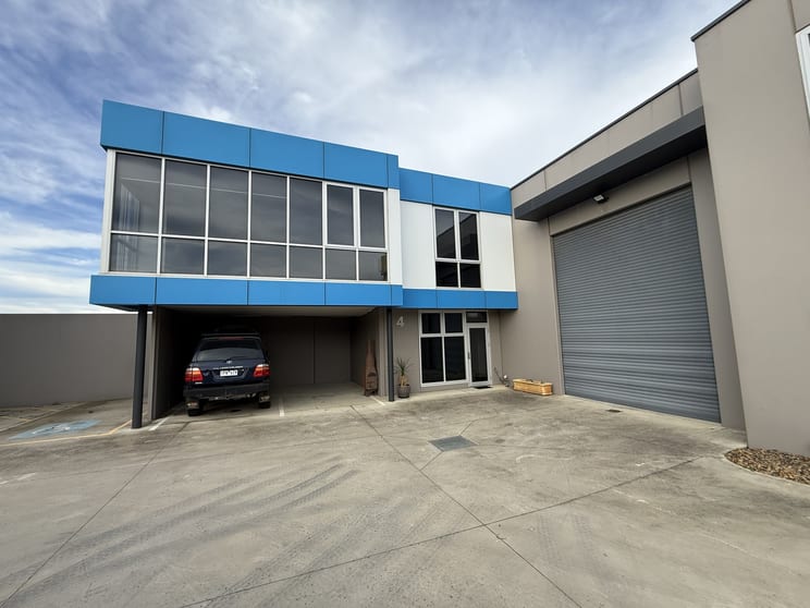 Click to view all images Unit 4, 9 Industrial Circuit Cranbourne West VIC 3977 - Image 1