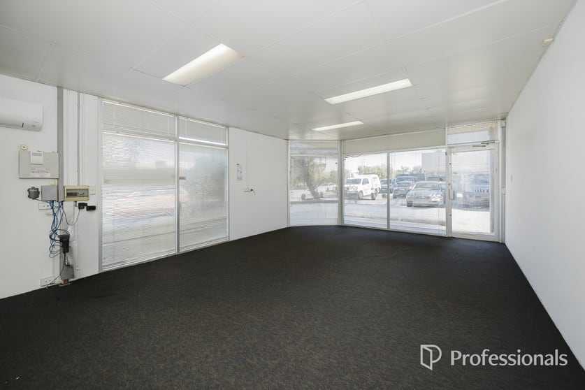 12/7 Vale Street Malaga WA 6090 - Image 3