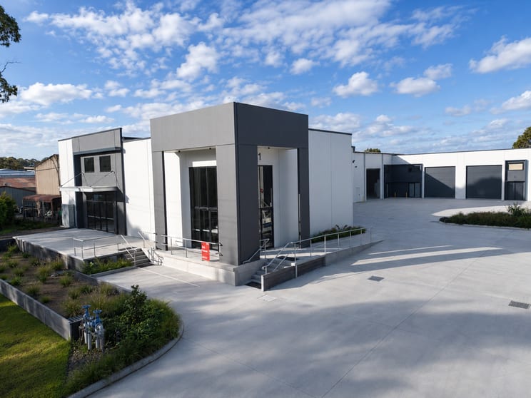 Click to view all images Units 2 & 4/107 Gavenlock Road Tuggerah NSW 2259 - Image 3