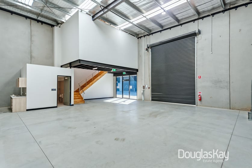 Click to view all images 20 Grainger Street Sunshine North VIC 3020 - Image 3