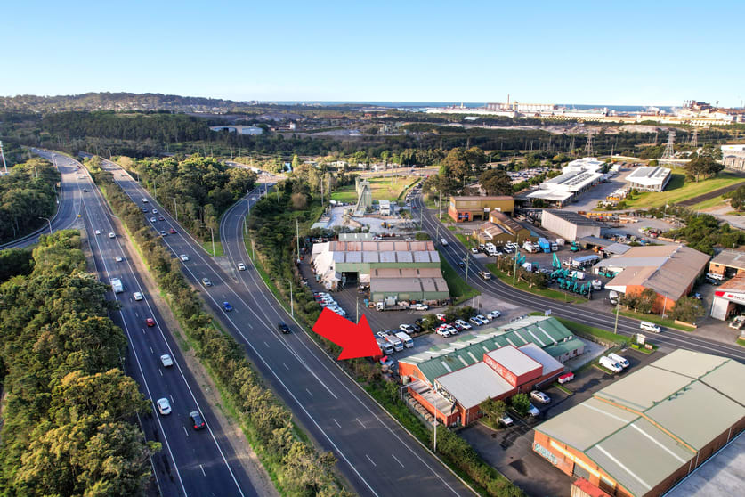 Click to view all images 14 Glastonbury Avenue Unanderra NSW 2526 - Image 2