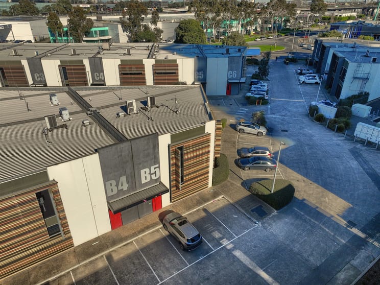 Click to view all images B5/8 Rogers Street Port Melbourne VIC 3207 - Image 2