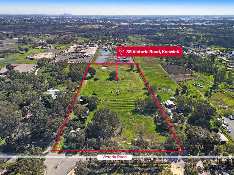 Click to view all images 38 Victoria Road Kenwick WA 6107 - Image 1