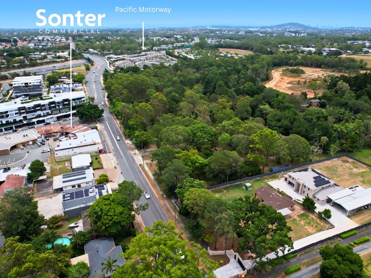 Click to view all images 2 Centre Place Rochedale South QLD 4123 - Image 3