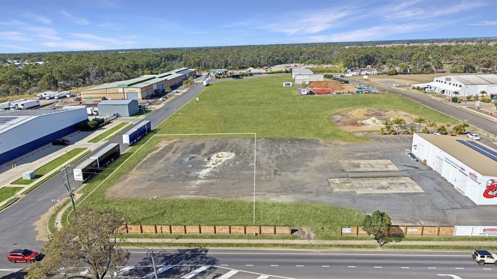 Click to view all images 27 Brickworks Circuit Svensson Heights QLD 4670 - Image 2