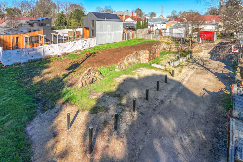 Click to view all images 7 Albert Street Trentham VIC 3458 - Image 3