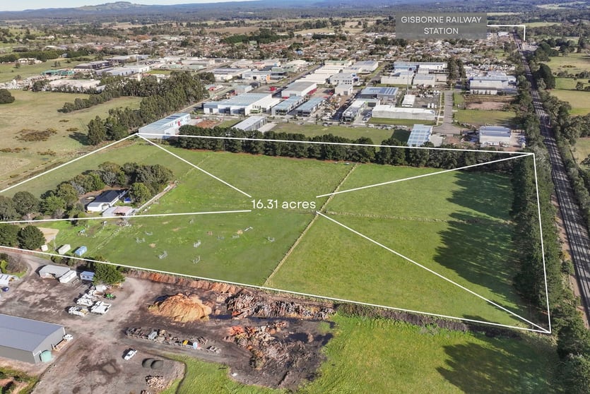 Click to view all images 84 Payne Road New Gisborne VIC 3438 - Image 3