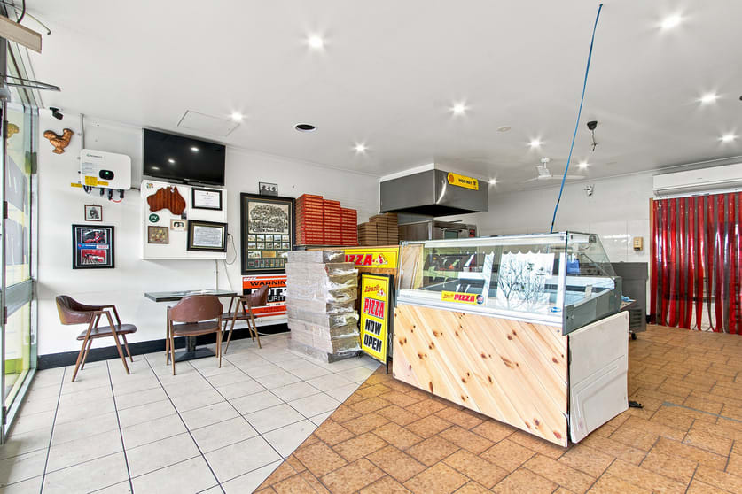 Click to view all images 251 York Street Sale VIC 3850 - Image 2