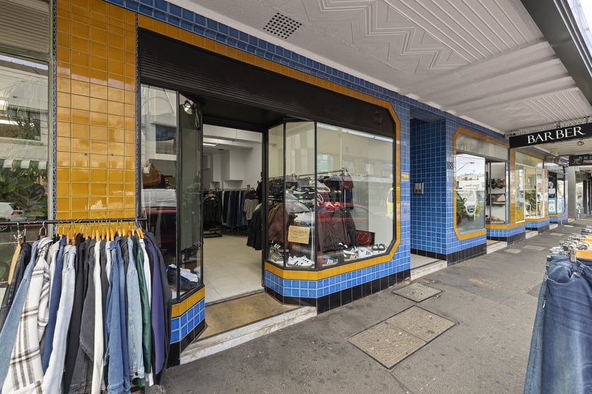 Click to view all images 188B Barkly Street St Kilda VIC 3182 - Image 3