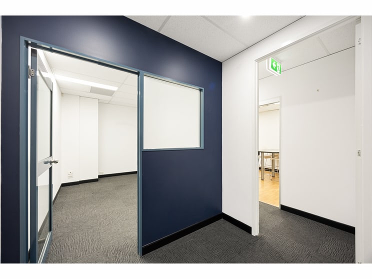 Click to view all images 9/131 Leichhardt Street Spring Hill QLD 4000 - Image 4