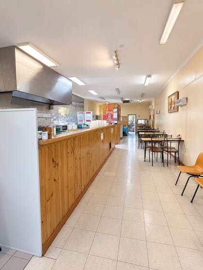 49 Kendal Street Cowra NSW 2794 - Image 2