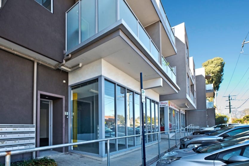 Click to view all images 32 Beetham Parade Rosanna VIC 3084 - Image 1
