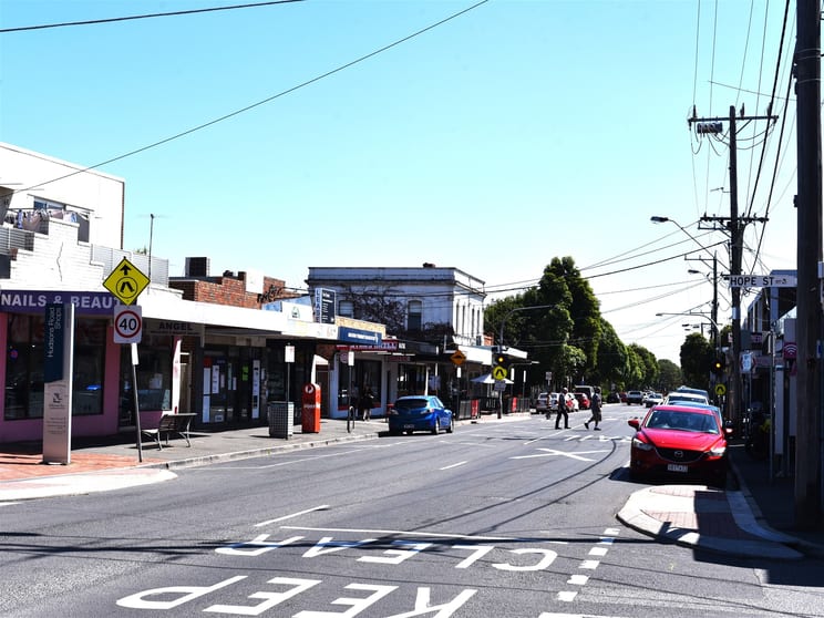 Click to view all images 194 Hall Street Spotswood VIC 3015 - Image 3