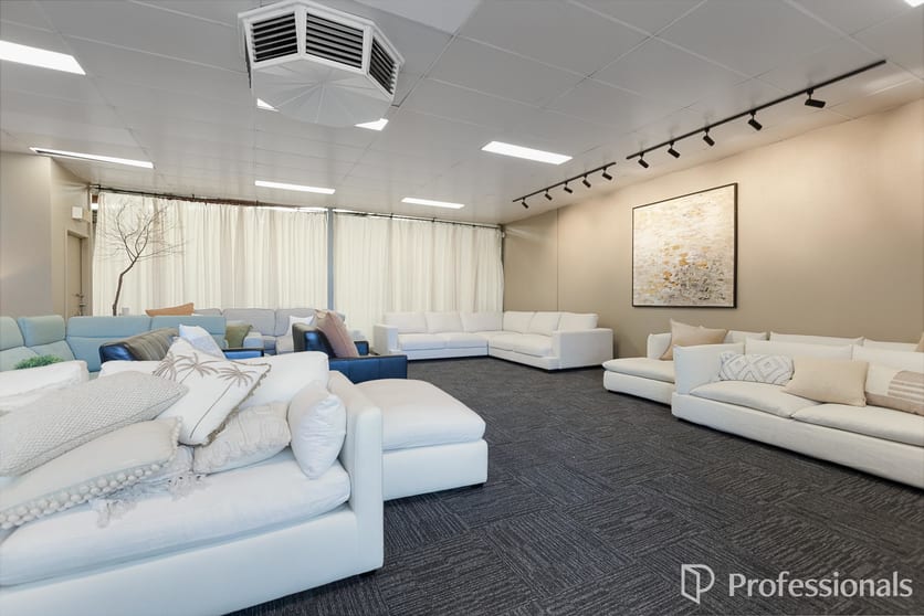 Click to view all images 2/73 Buckingham Drive Wangara WA 6065 - Image 2