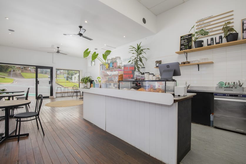 Click to view all images 122 Ocean Street Dudley NSW 2290 - Image 2