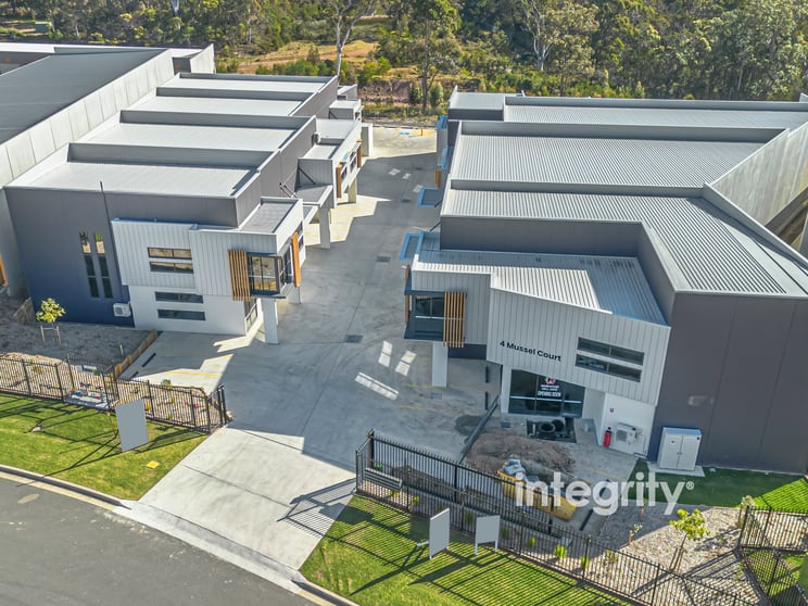 2/4 Mussel Court Huskisson NSW 2540 - Image 3