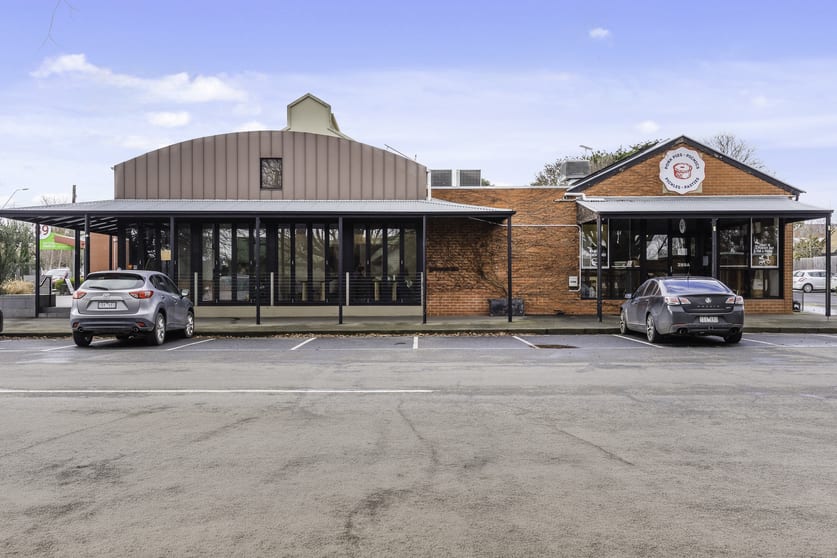 Shops 1&2/89A Piper Street Kyneton VIC 3444 - Image 1