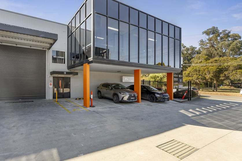 Click to view all images Unit 18/26 Park Road Mulgrave NSW 2756 - Image 2