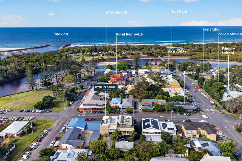 Click to view all images Unit 1/8 Park Street Brunswick Heads NSW 2483 - Image 2
