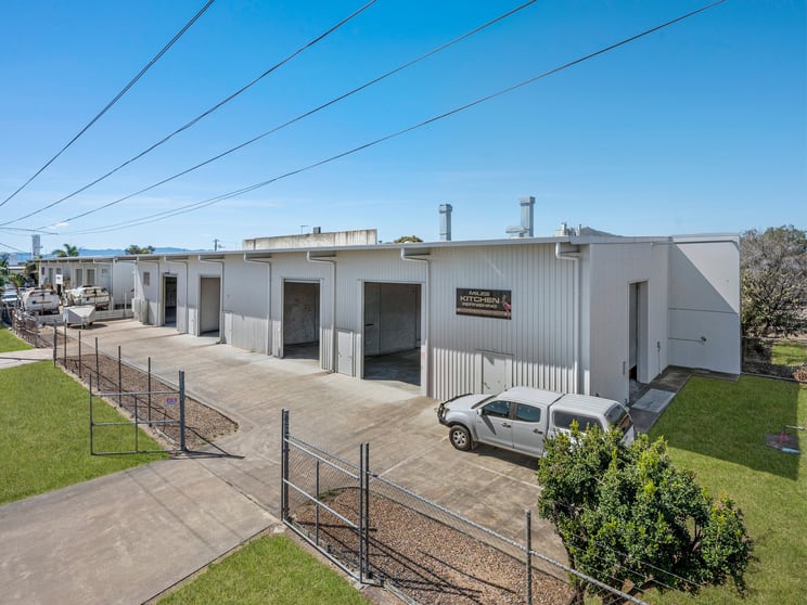 Click to view all images 11 Turnbull Street Garbutt QLD 4814 - Image 1