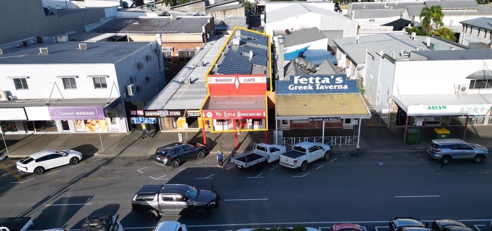 Click to view all images 97 Grafton Street Cairns City QLD 4870 - Image 2
