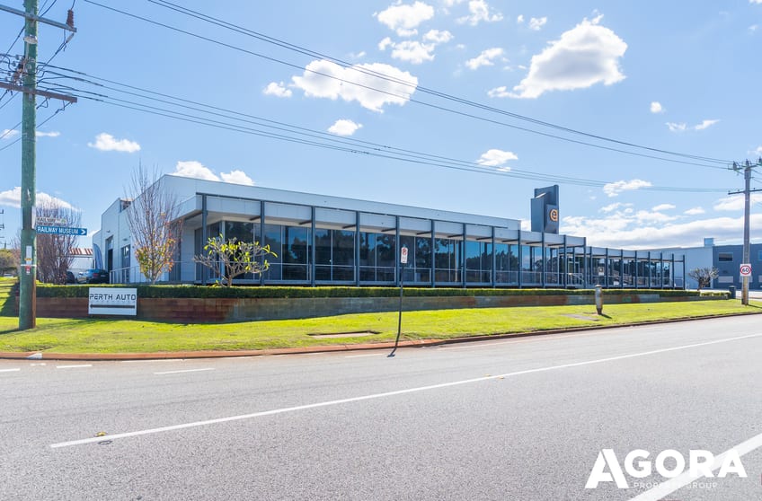 Click to view all images 174 Railway Parade Bassendean WA 6054 - Image 2