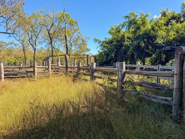 Click to view all images 22779 Kennedy Highway Minnamoolka QLD 4872 - Image 4