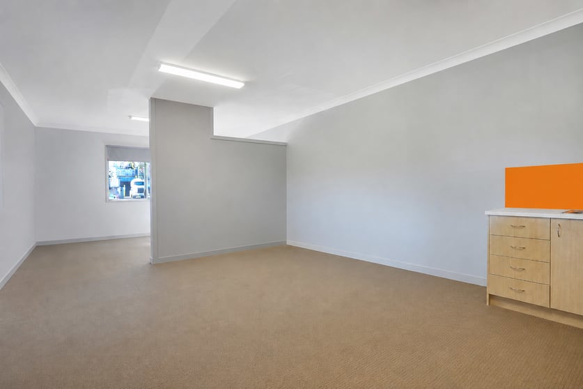 2/11 Bearing Road Seven Hills NSW 2147 - Image 3