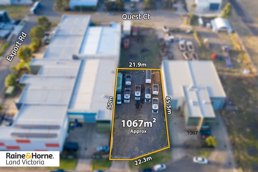 Click to view all images 5 Lawn Court Craigieburn VIC 3064 - Image 2