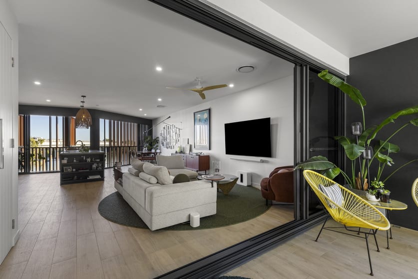 Click to view all images 235 Bradman Avenue Maroochydore QLD 4558 - Image 5