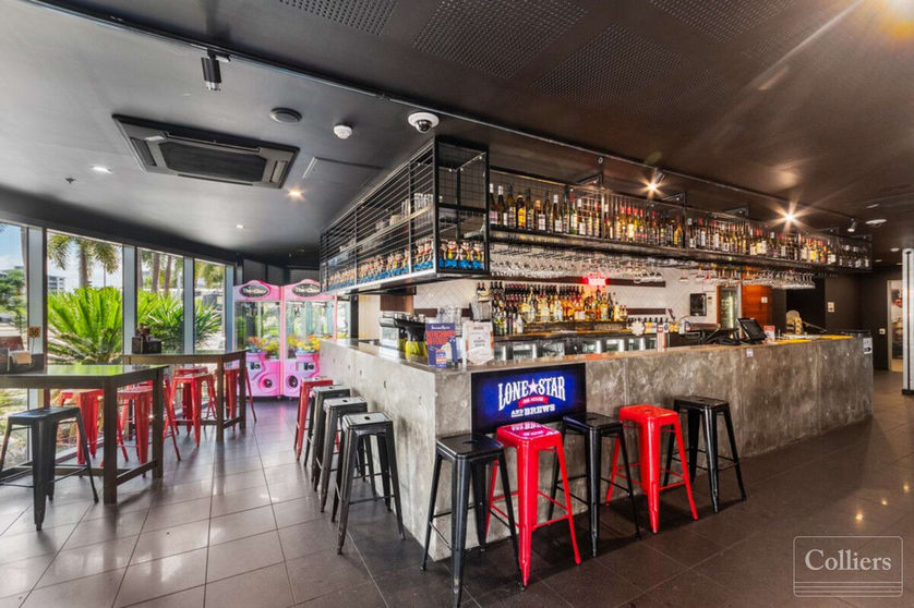 Click to view all images 1, 3 & 4/2 Dibbs Street South Townsville QLD 4810 - Image 5