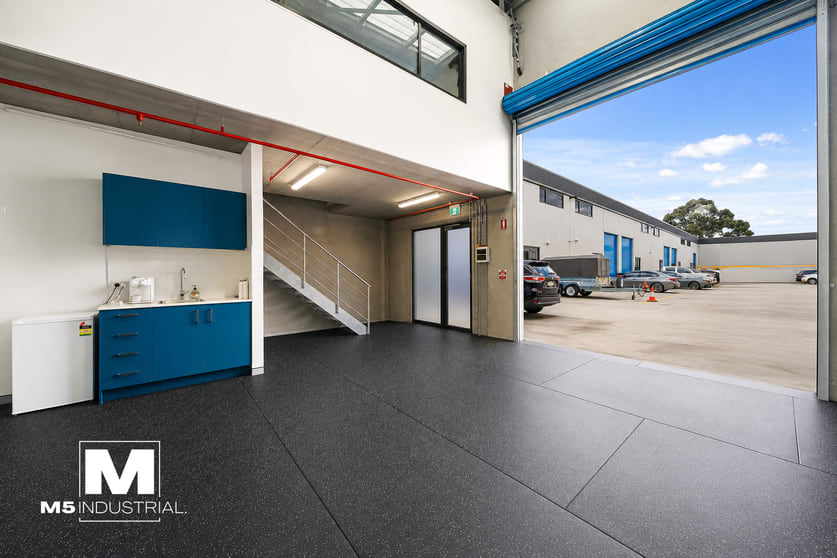 Click to view all images 115/2 The Crescent Kingsgrove NSW 2208 - Image 2