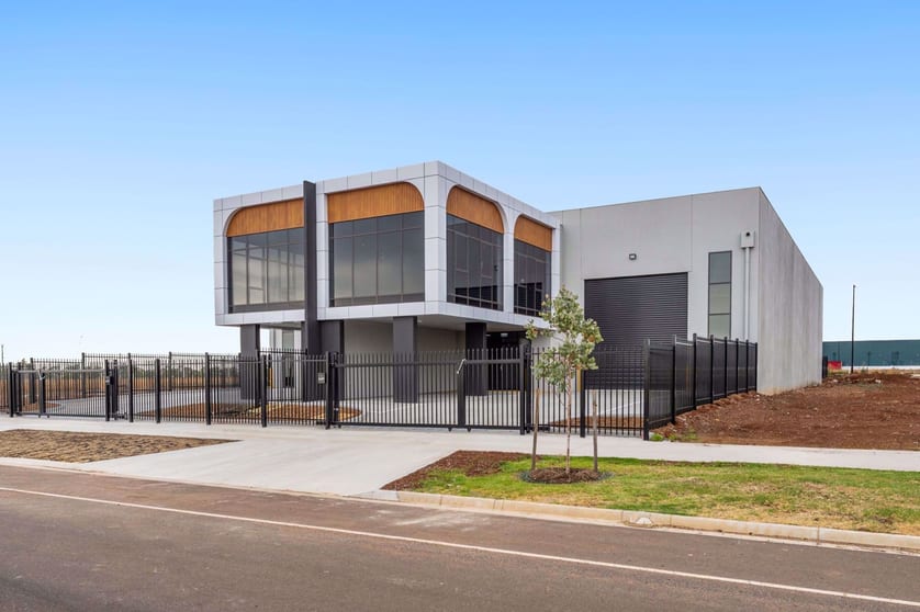 Click to view all images 1&2/19 Cox Road Melton VIC 3337 - Image 1