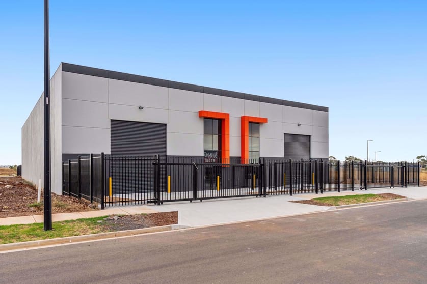 Click to view all images 1&2/19 Cox Road Melton VIC 3337 - Image 3
