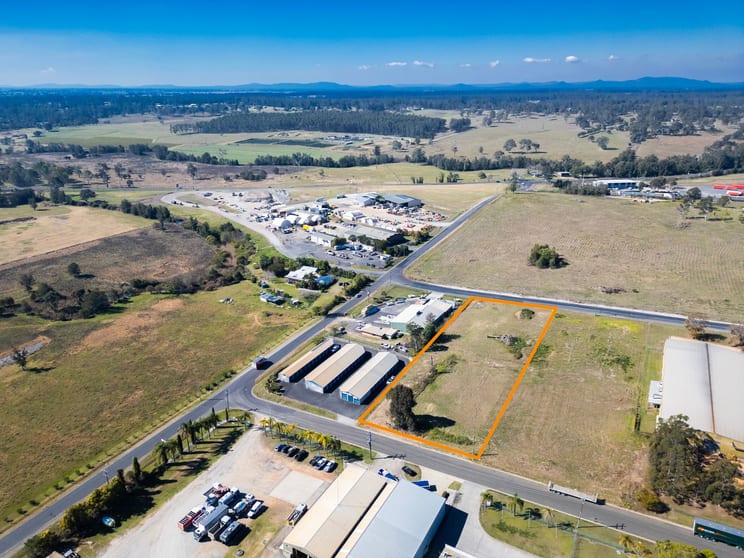 Click to view all images 3 Induna Street/4 Swallow Road South Grafton NSW 2460 - Image 1