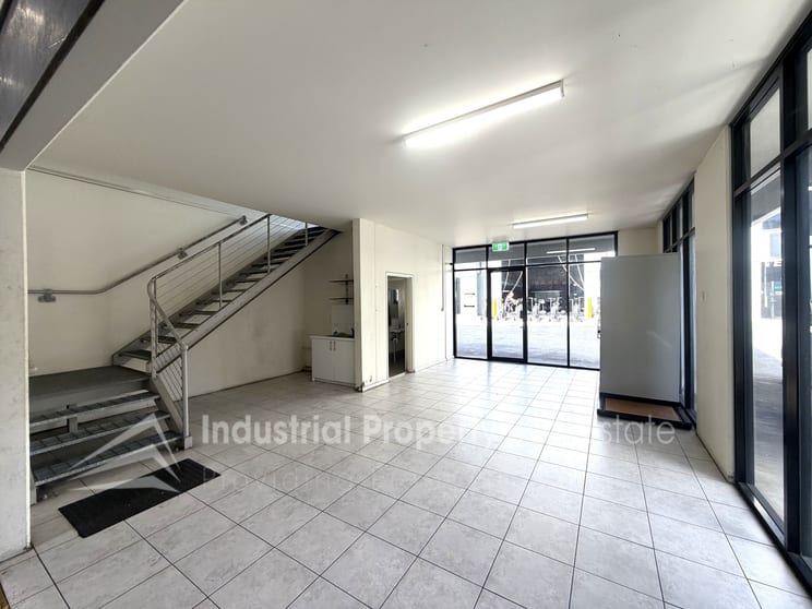 Click to view all images Prestons NSW 2170 - Image 3