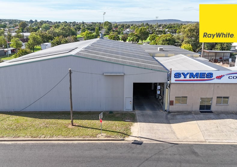 Click to view all images 37 Mansfield Street Inverell NSW 2360 - Image 1