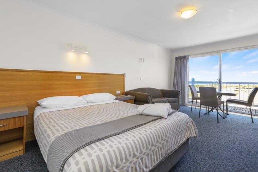 Click to view all images Apollo Bay VIC 3233 - Image 1